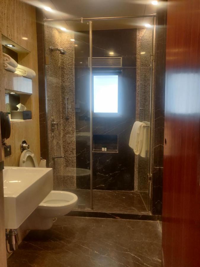 Adiva Residency Beacon, Grant Road, Mumbai Hotel Ngoại thất bức ảnh
