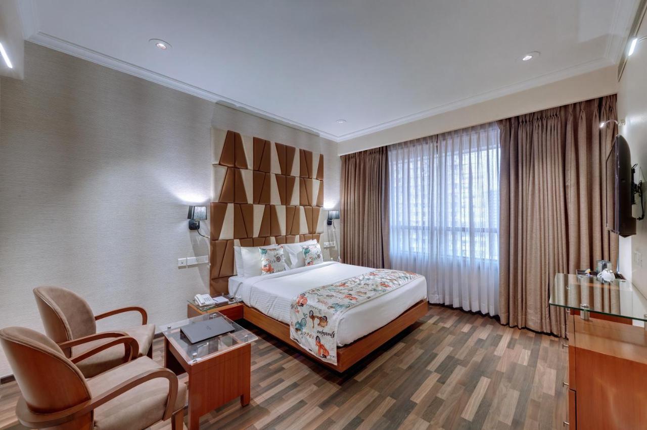 Adiva Residency Beacon, Grant Road, Mumbai Hotel Ngoại thất bức ảnh